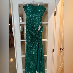 La femme green prom dress